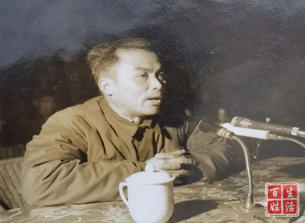 英雄联盟msi-粉笔书写春秋华章